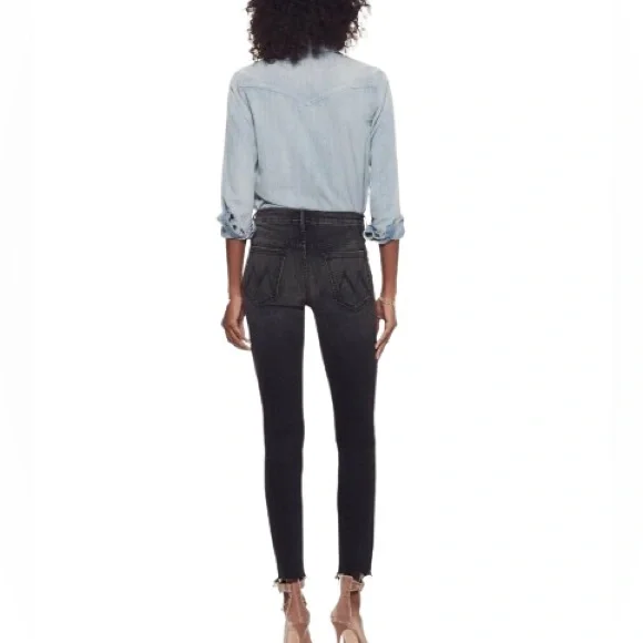 MOTHER Denim Looker Ankle Fray Gray Size 27 EUC
